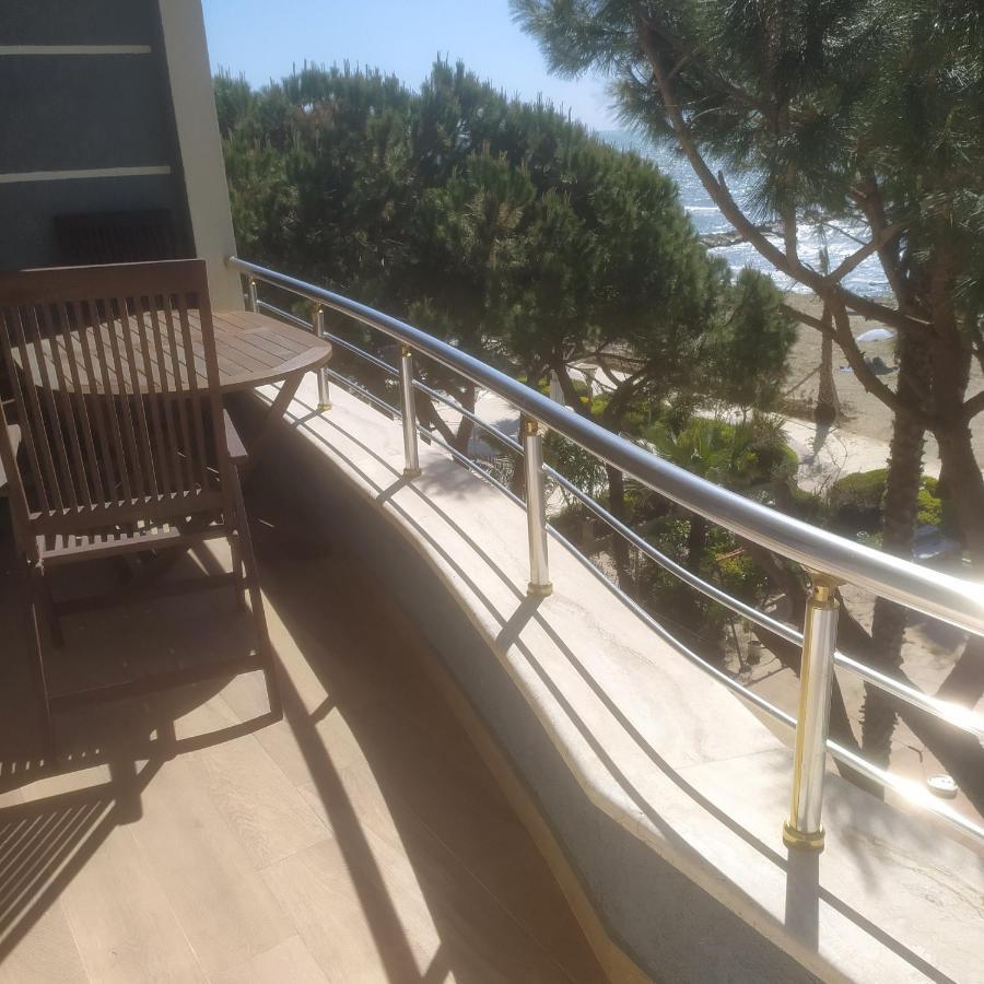 Mia'S Sea View Apartment Golem  Exterior foto